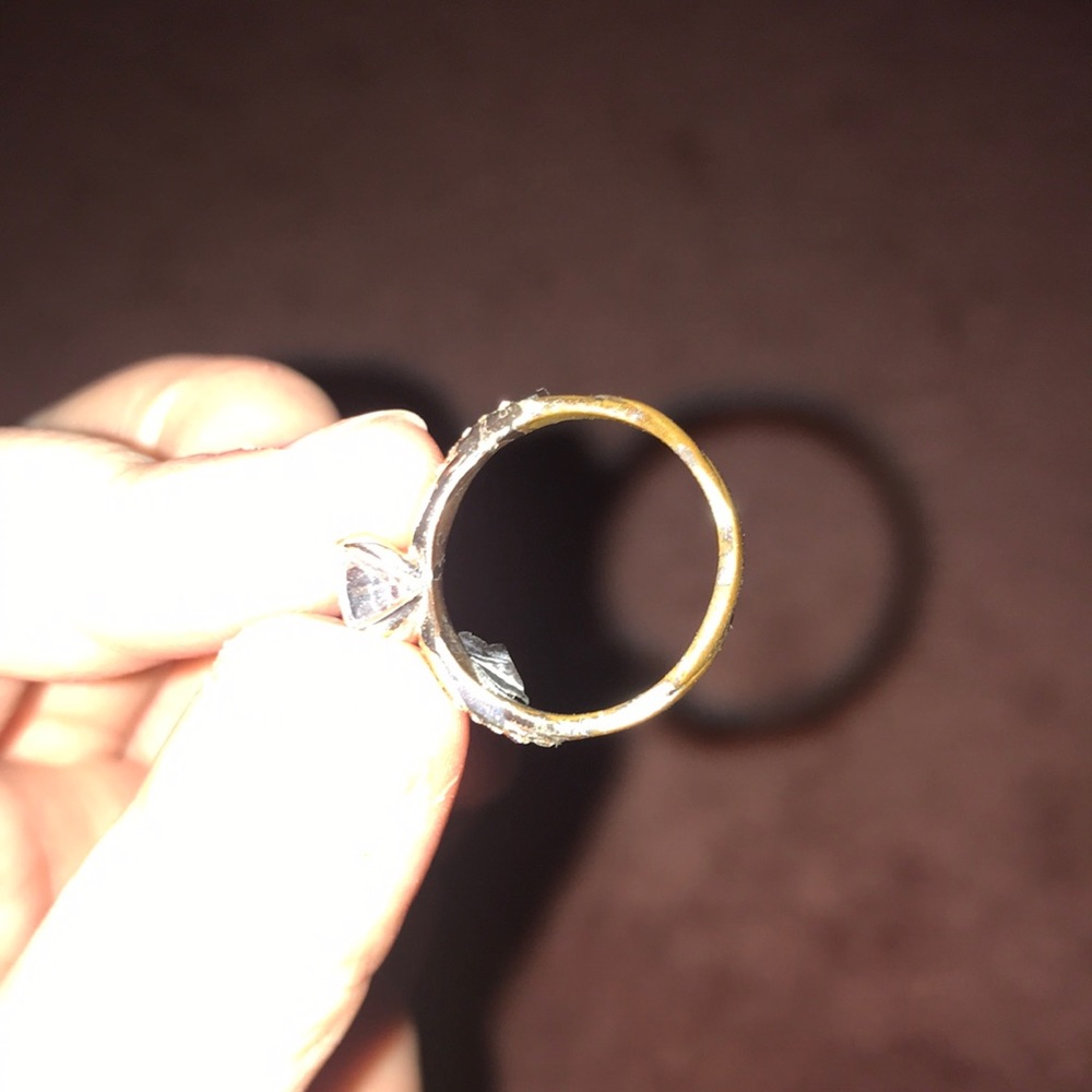 Ring - Picture 3 of 4